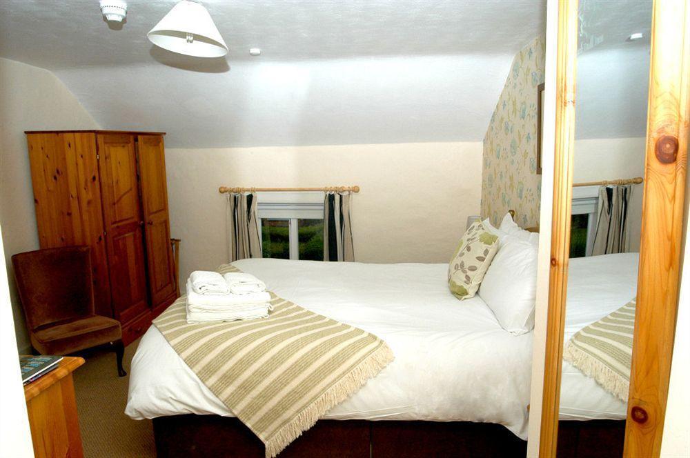 The Black Bull Inn Escrick Kültér fotó