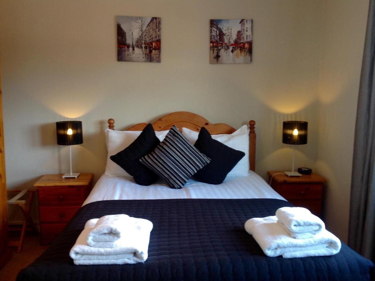 The Black Bull Inn Escrick Szoba fotó